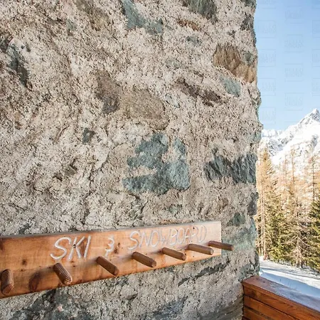 Hellochalet - Chalet D'alpage Larose - A Wild Back Mountain Escape, Large Sunny Garden And Matterhorn Views Valtournenche